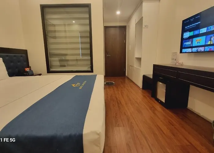 Sao Việt Hth Khách sạn 3*